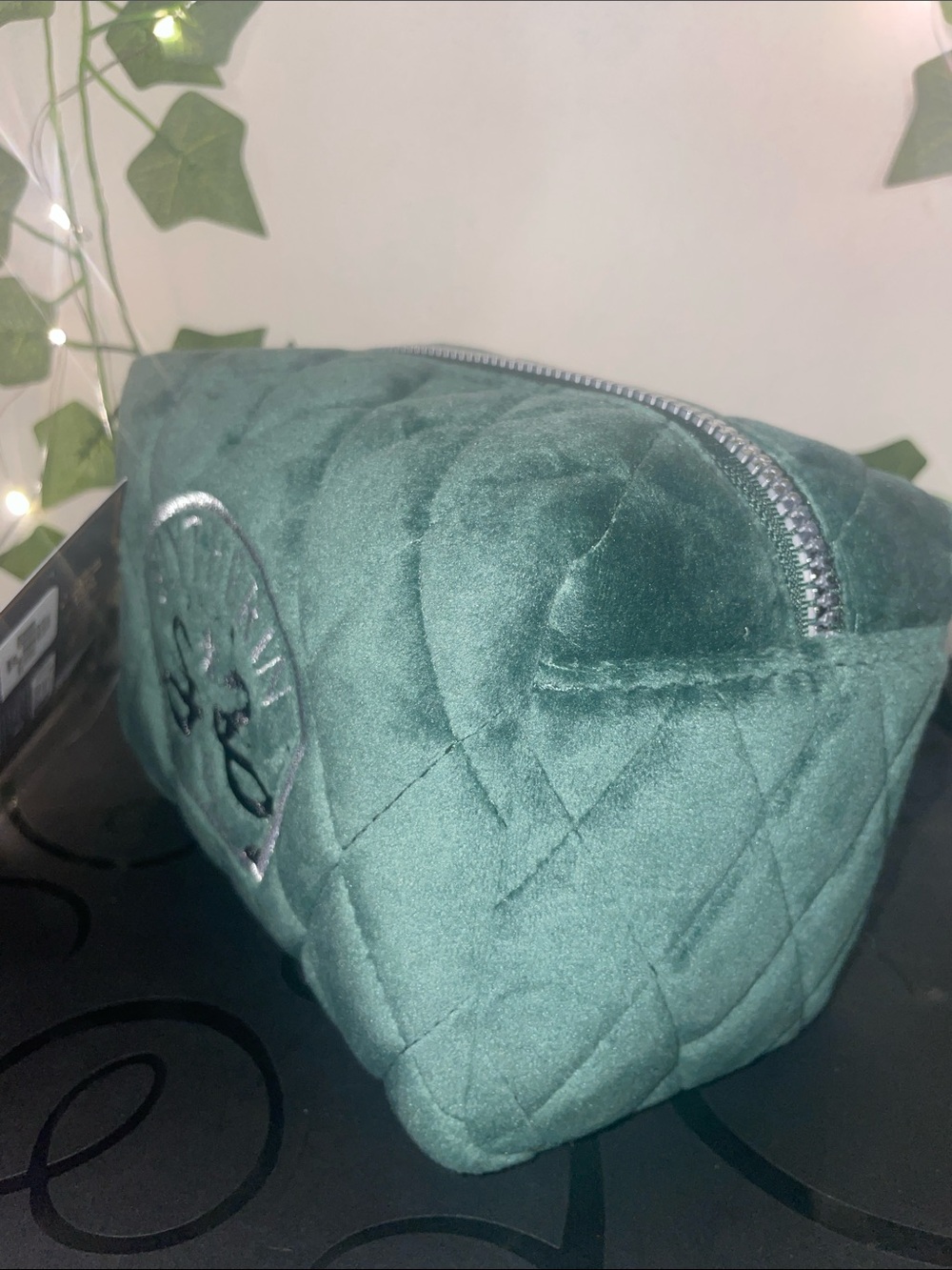 Warner Bros. Slytherin Quilted Emerald Green Velvet Cosmetic Bag - Picture 2 of 5